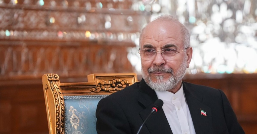رئيس البرلمان الإيراني يعلن رفض التدخل الأمريكي في مضيق هرمز