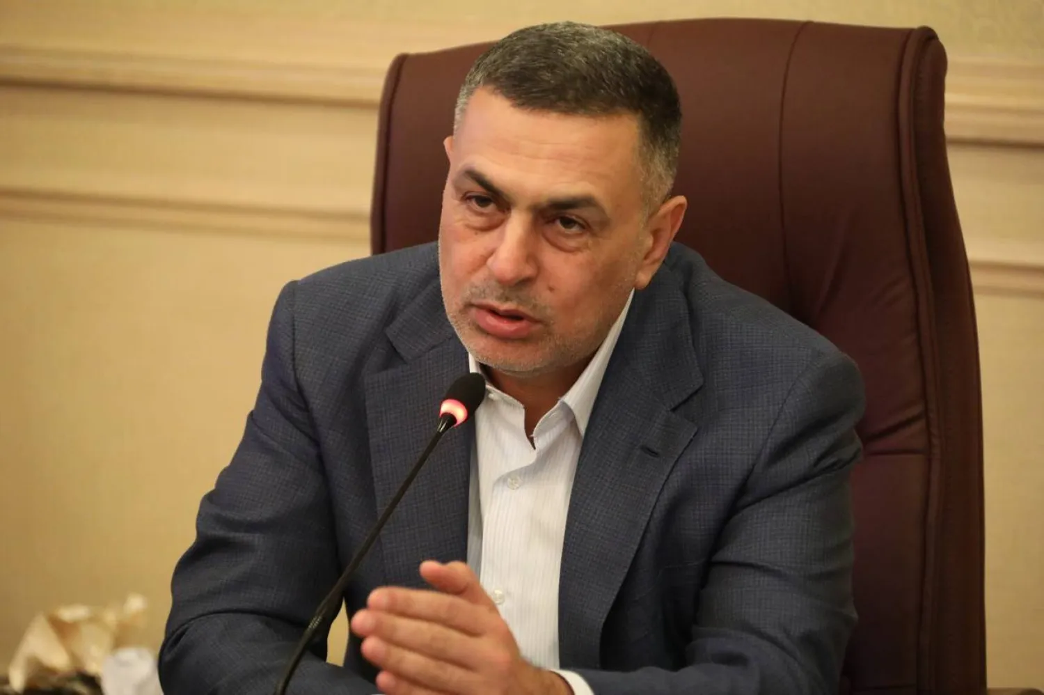 محافظ البصرة يحذر من الصفحات المأجورة ويدعو لدعم حملة مكافحة الفساد