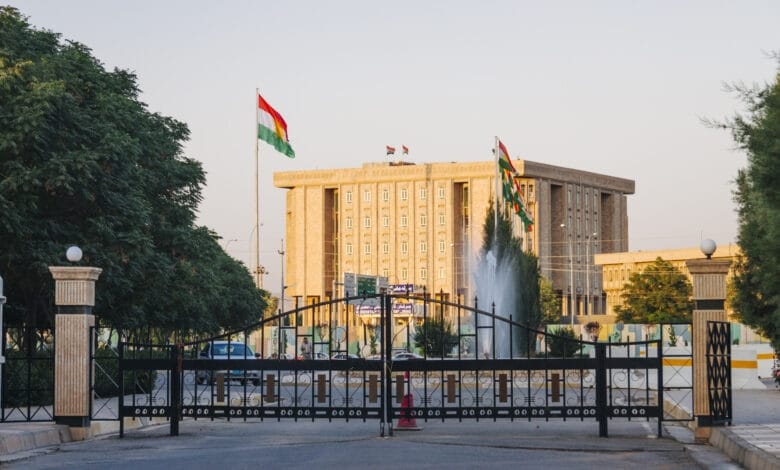 بين التحديات الداخلية والإقليمية.. تشكيل حكومة كردستان على "نار هادئة" بعد مصادقة النتائج