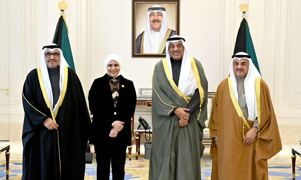 سمو ولي العهد يستقبل وزير المالية حيث قدمت لسموه رئيس وحدة التحريات المالية ونائبه بمناسبة تعيينهما بمنصبيهما