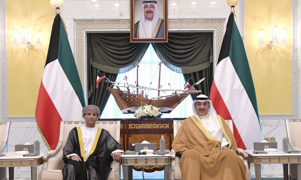 سمو ولي العهد يستقبل ممثل الأمين العام للأمم المتحدة في العراق