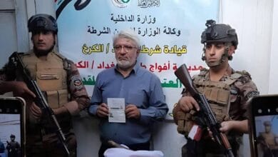 قوة أمنية تعتقل زائراً أجنبياً يحمل رفات عظام يدّعي أنها لجدّه لدفنها في كربلاء