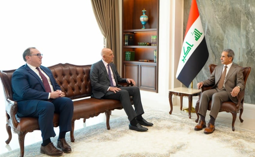 رئيس مجلس القضاء الأعلى يستقبل المبعوث الأمريكي الخاص إلى سوريا