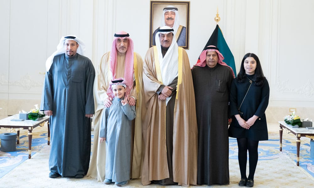 سمو ولي العهد يستقبل رئيس مجلس الوزراء بالإنابة وزير الداخلية وأسرة شهيد الواجب خالد الشرف
