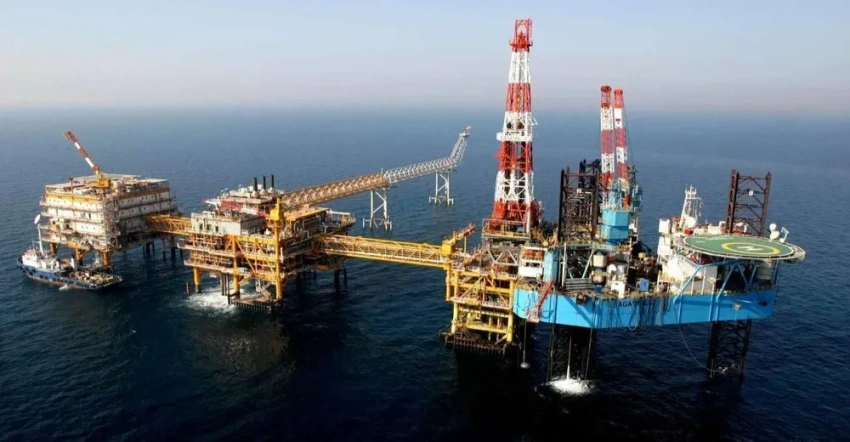 العراق يدين استهداف منشآت الطاقة في حقل بارس بإيران