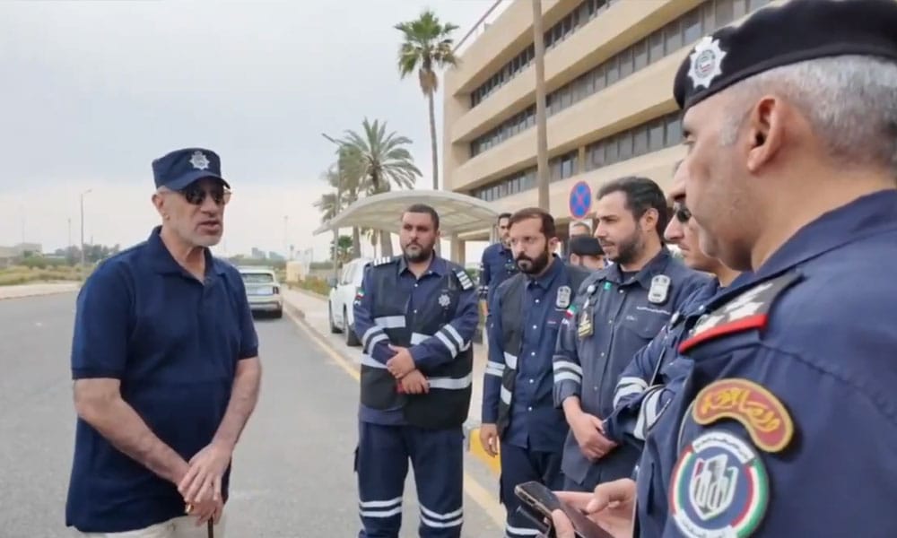 النائب الأول ووزير الداخلية يقوم بجولة تفقدية ميدانية على المواقع المتضررة جراء الاعتداءات